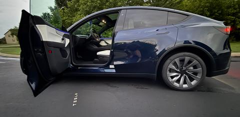 Tesla Model Y 2026
