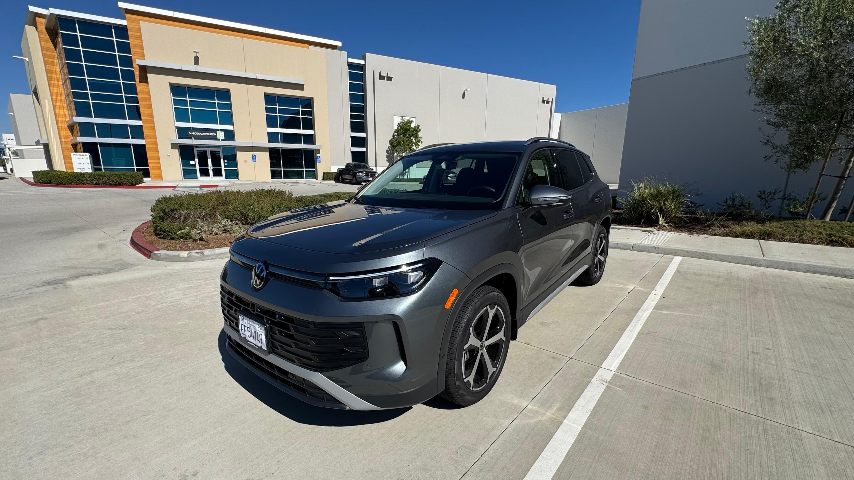 Volkswagen Tiguan 2025 in Ontario, CA