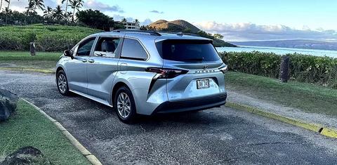 Toyota Sienna 2025