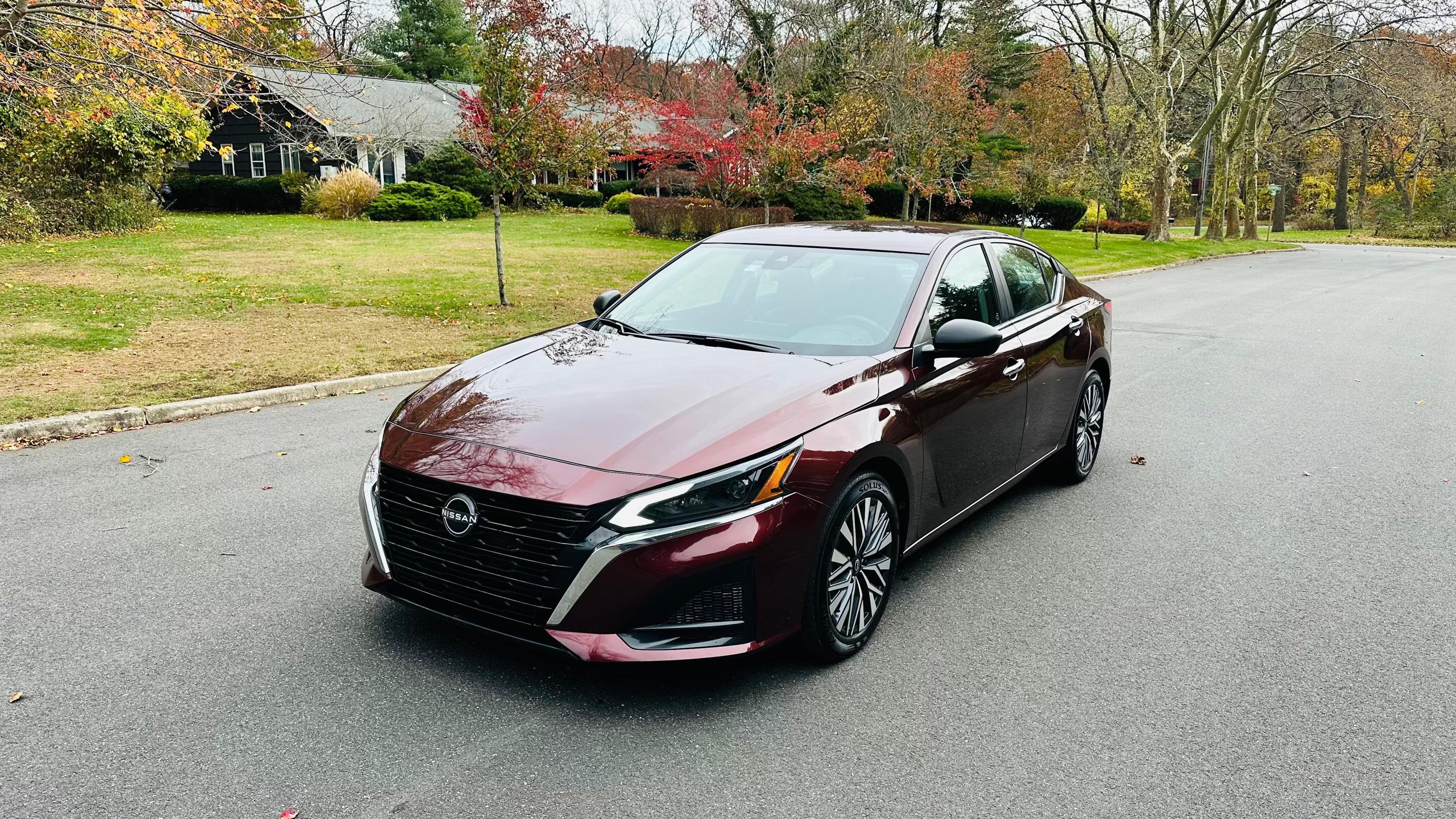 Nissan Altima 2024 in Hicksville, NY