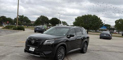 Nissan Pathfinder 2025