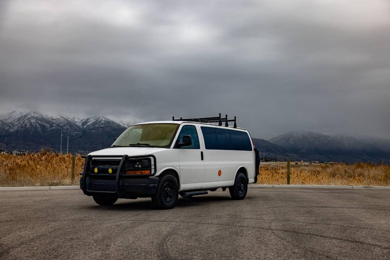 Chevrolet Express 2015 in Clinton, UT