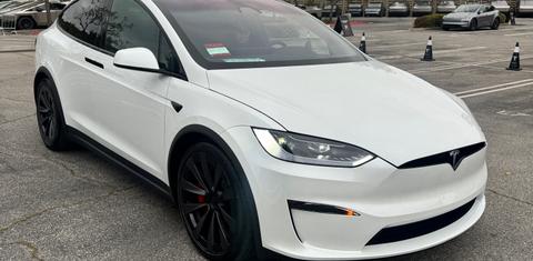 Tesla Model X 2025
