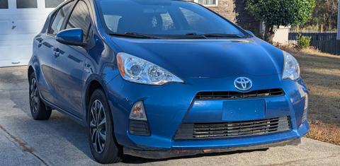 Toyota Prius c 2014