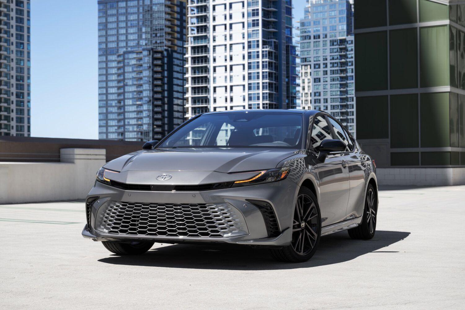 Toyota Camry Hybrid 2025 in Austin, TX