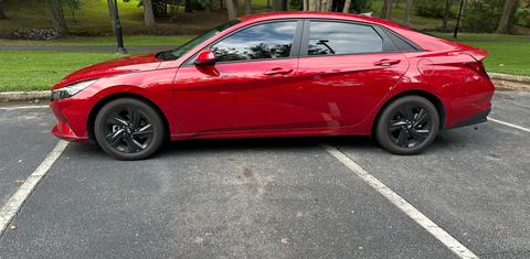Hyundai Elantra 2023