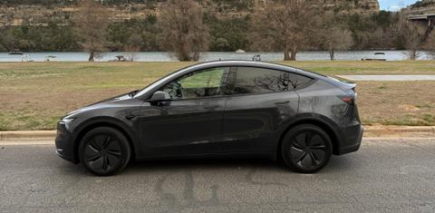 Tesla Model Y 2026