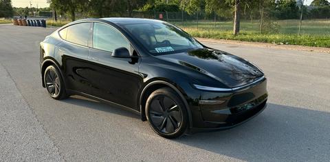 Tesla Model Y 2026