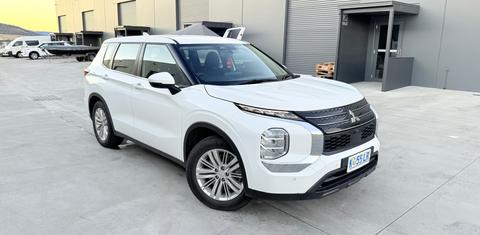 Mitsubishi OUTLANDER 2022