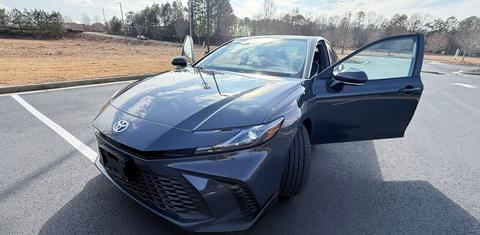 Toyota Camry Hybrid 2025