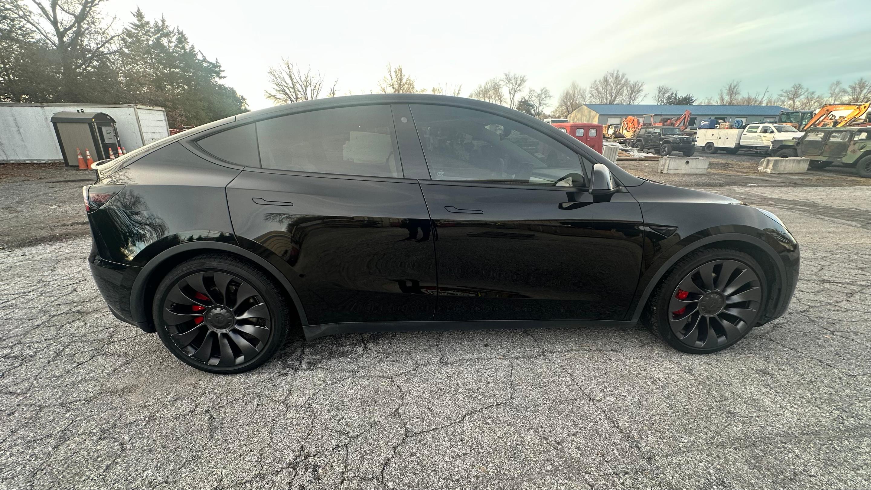 Tesla Model Y 2022 in 