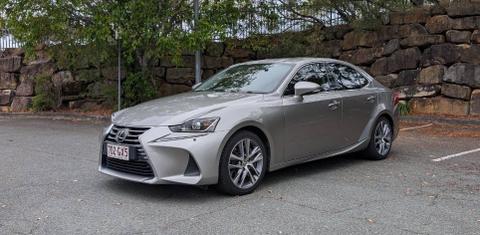 Lexus IS200t 2016