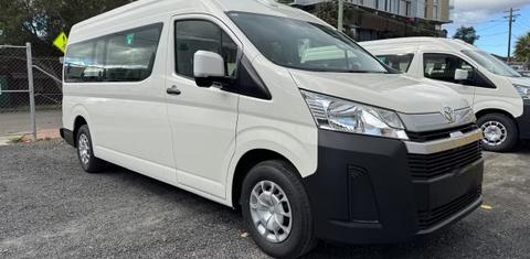 Toyota HIACE 2022
