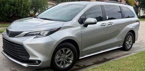 Toyota Sienna 2025
