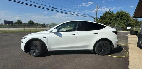 Tesla Model Y 2026