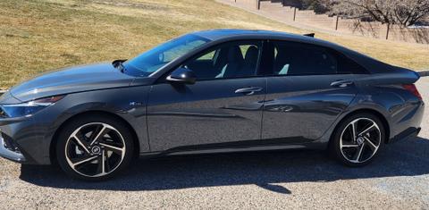Hyundai Elantra 2023