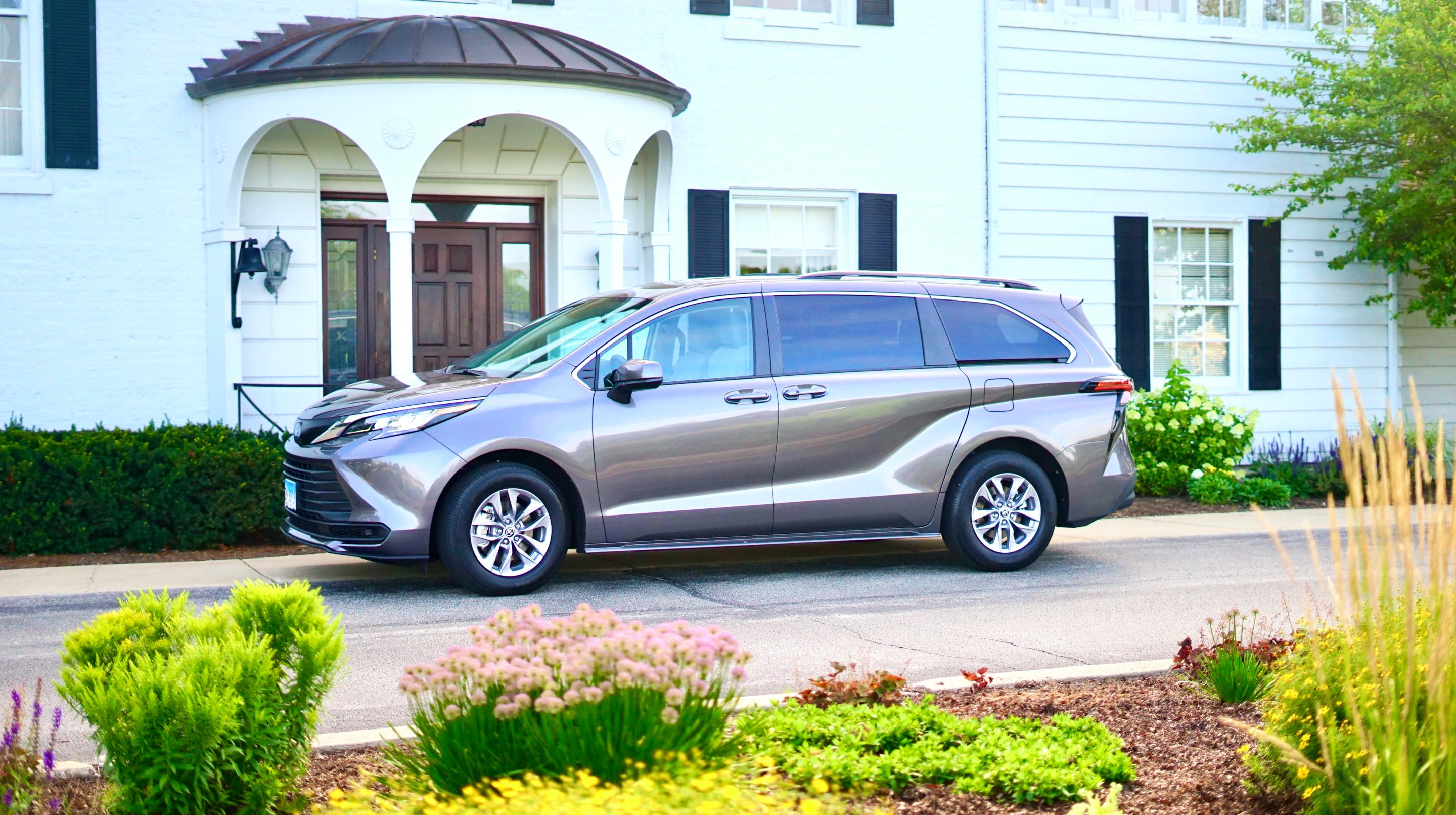 Toyota Sienna 2022 in 