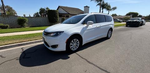Chrysler Pacifica 2017