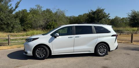 Toyota Sienna 2025