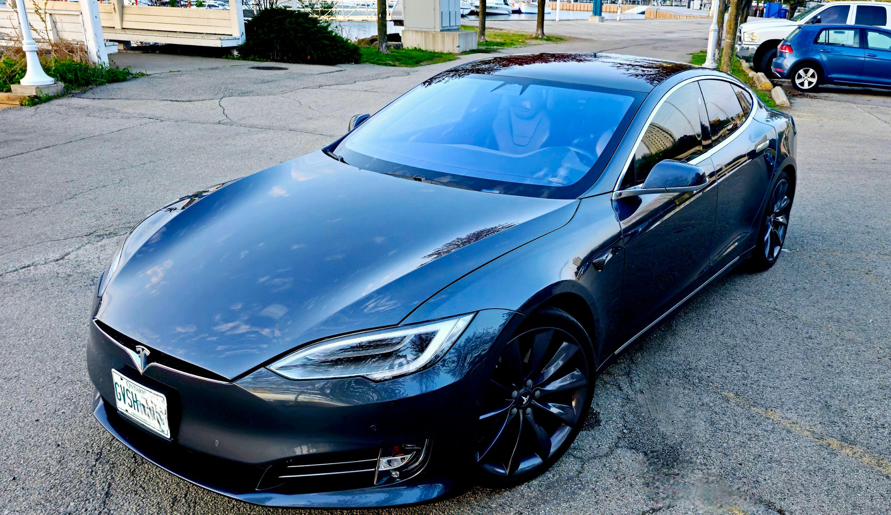 Tesla Model S 2017 à 