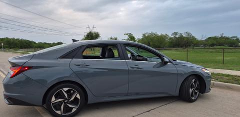Hyundai Elantra 2021