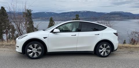 Tesla Model Y 2022