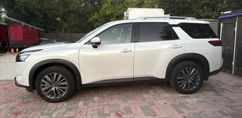 Nissan Pathfinder 2025
