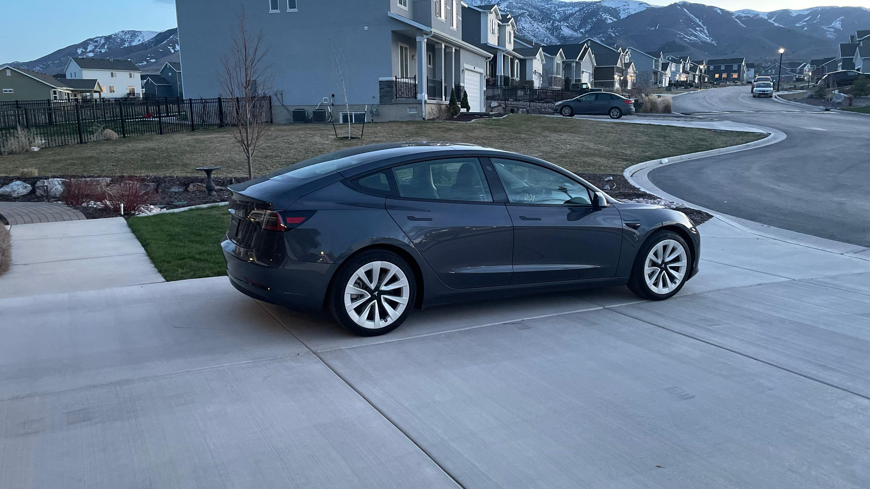 Tesla Model 3 2023 in Saratoga Springs, UT