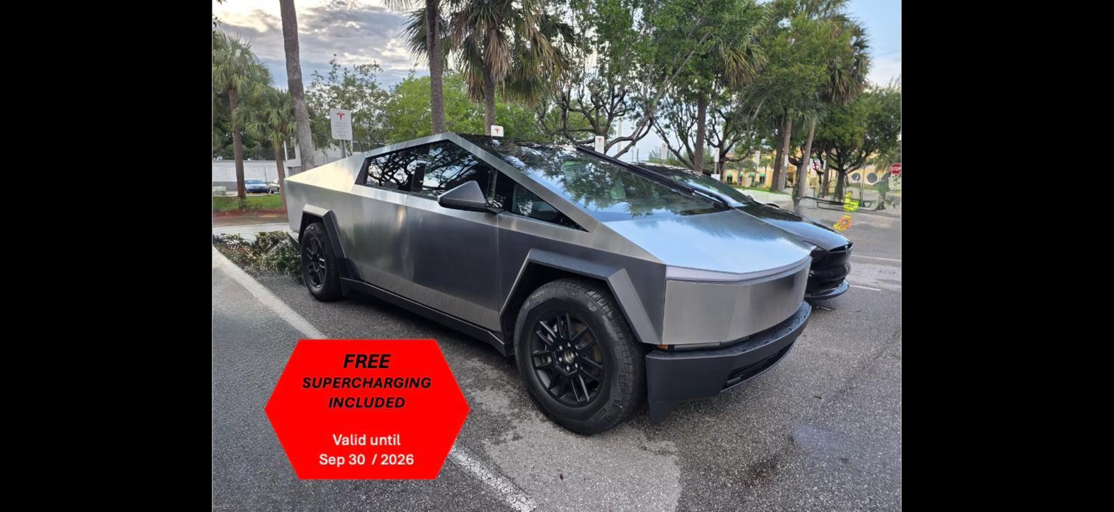 Tesla Cybertruck 2025 in Deerfield beach, FL
