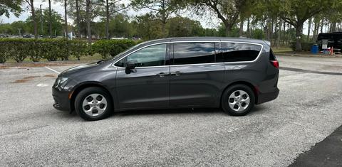 Chrysler Pacifica 2017