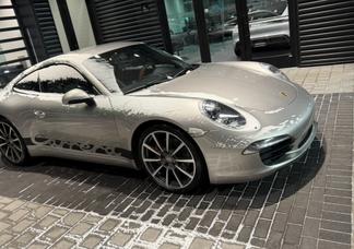 Porsche 911 car
