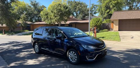Chrysler Pacifica 2017