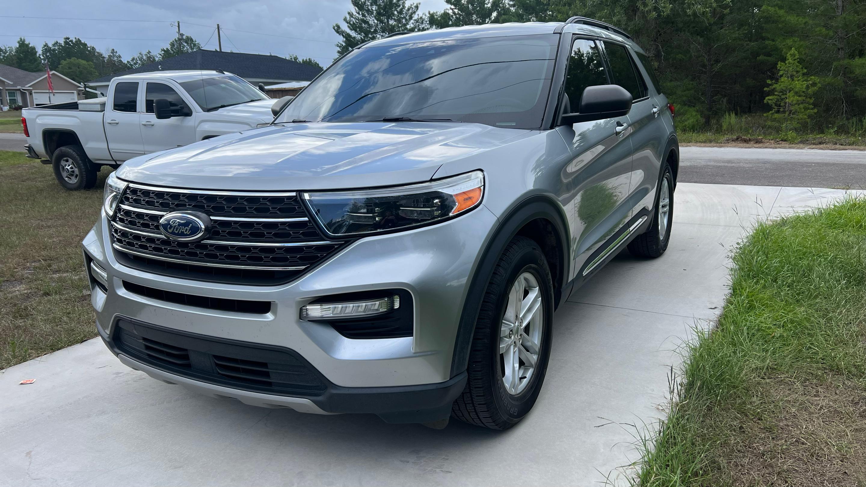 Ford Explorer 2023 in Ocklawaha, FL