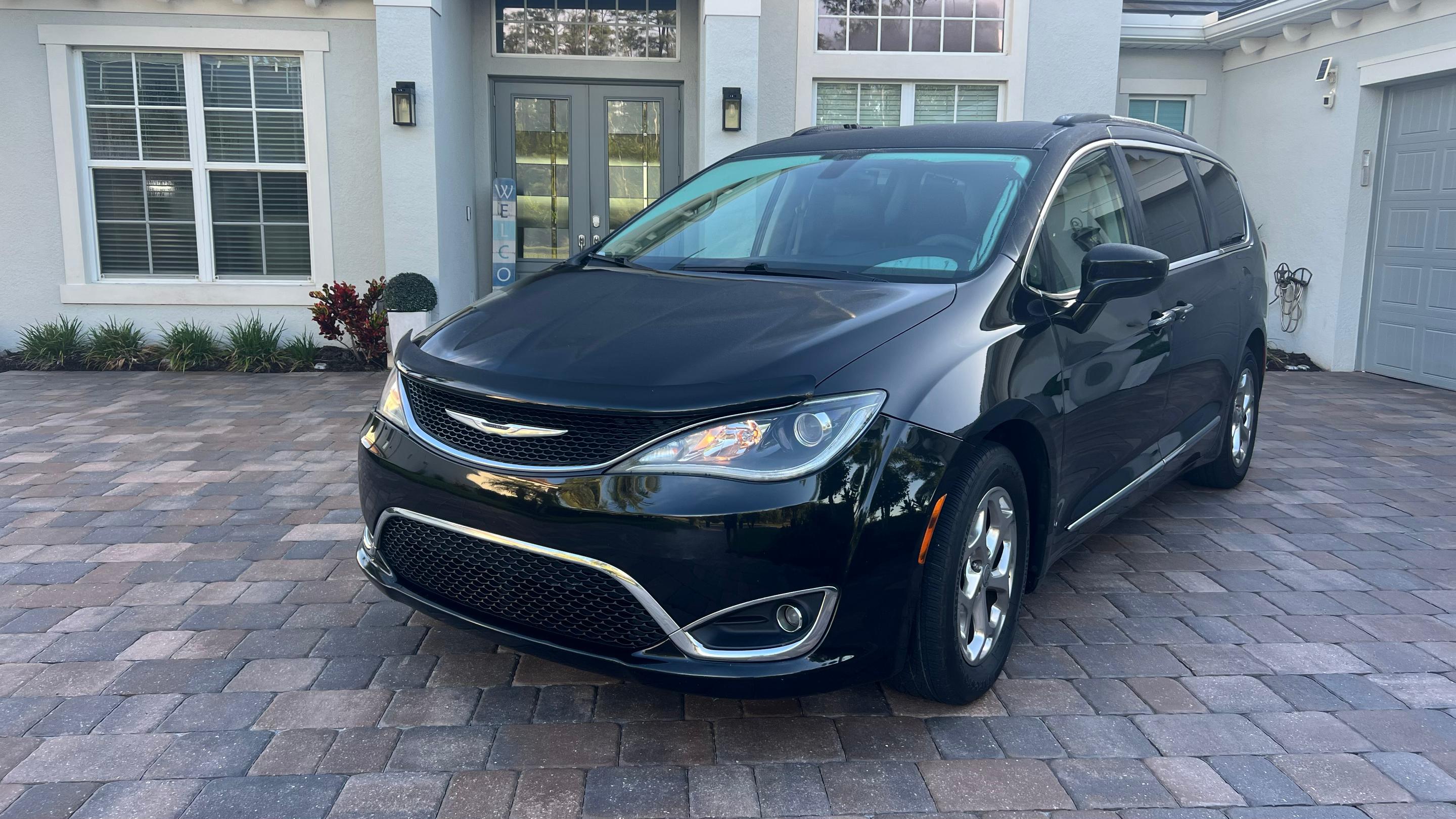 Chrysler Pacifica 2017 in Fort Myers, FL