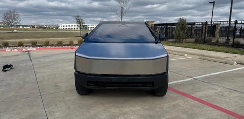 Tesla Cybertruck 2025