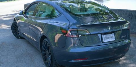 Tesla Model 3 2022
