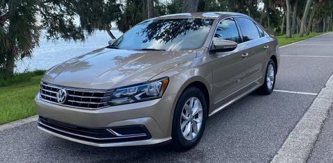 Volkswagen Passat 2016
