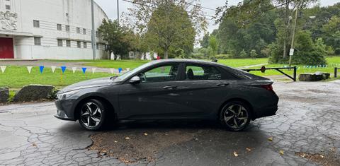 Hyundai Elantra 2023
