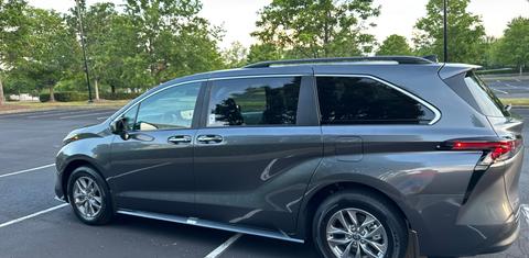 Toyota Sienna 2025