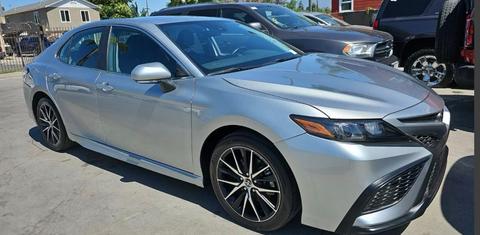 Toyota Camry Hybrid 2023