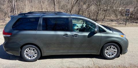 Toyota Sienna 2014