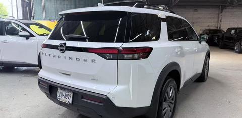 Nissan Pathfinder 2025