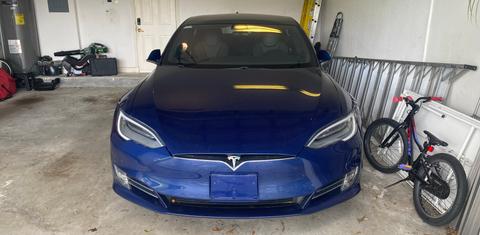 Tesla Model S 2018