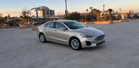 Ford Fusion Hybrid 2019