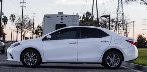 Toyota Corolla 2015