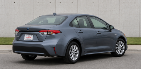 Toyota Camry Hybrid 2026