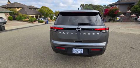 Nissan Pathfinder 2025