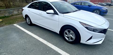 Hyundai Elantra 2022