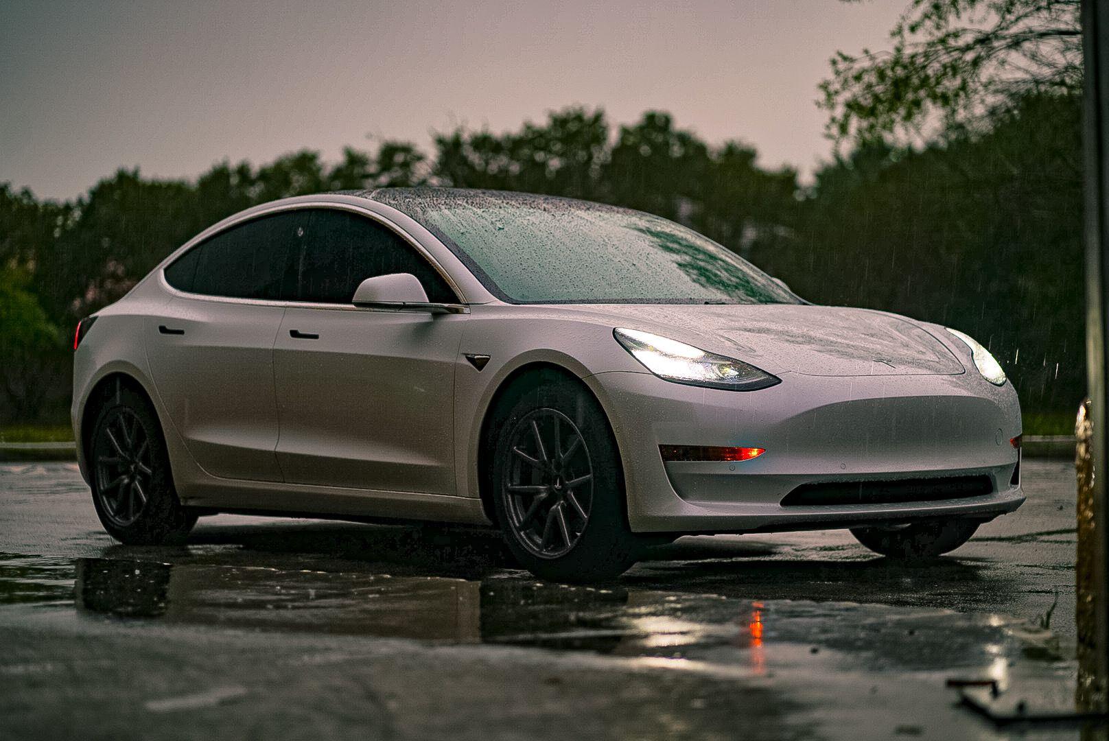 Tesla Model 3 2020 in 