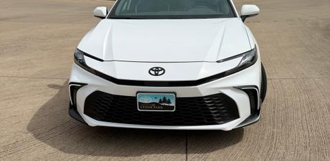 Toyota Camry Hybrid 2025